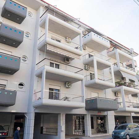 The Whole Packet Β3 Center With Parking Apartment Larissa Exterior photo